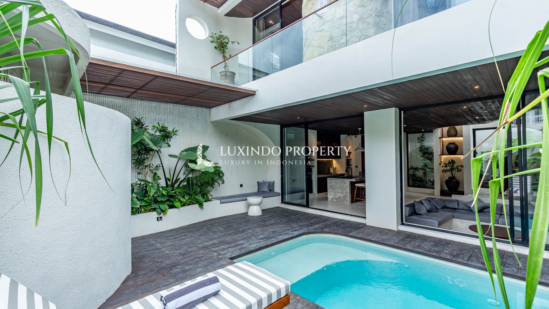 TUMBAK BAYUH – NATURAL WARM 2 BEDROOM VILLA FOR LEASE (LHV967)